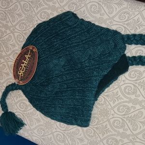 Scala Collezione Beanie with Ear flaps, Knitted, Lined, Green, NWT